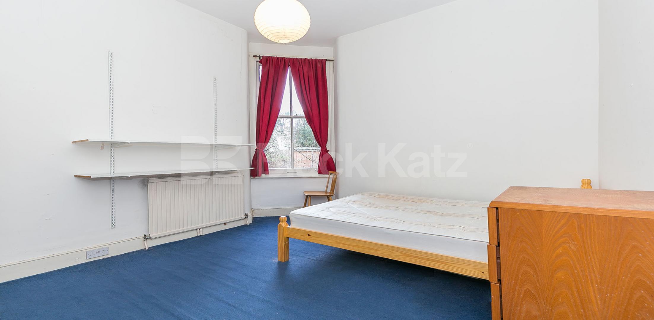 			NEW INSTRUCTION!, 3 Bedroom, 1 bath, 1 reception Flat			 Linden Mansions, Hornsey Lane, Highgate